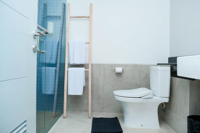 Bathroom 29