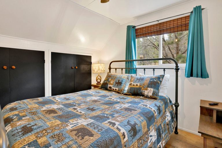 Bedroom 3, Camp Conklin #2337, San Bernardino