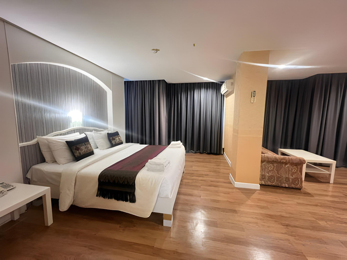 Bedroom 26