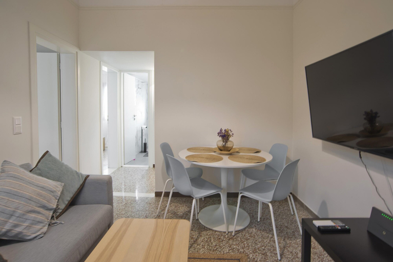 Room 2, Athina in Chalandri With 2 Bedrooms and 1 Bathrooms, Attica