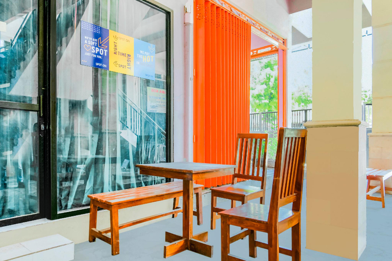 Food & Drinks, Hotel O Family Residence Syariah, Kediri