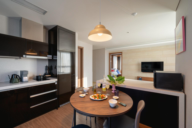 Kitchen 5, Urbanstay Haeundae Station, Haeundae