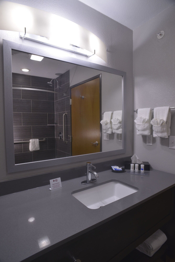 Bathroom 4, Best Western Plus Lampasas Inn & Suites, Lampasas