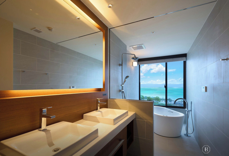 Bathroom 5, BATON SUITE Okinawa Kouri Island, Nakijin