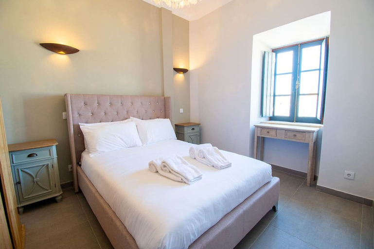 Room 2, 12a Travessa da Naus Modernised yet Traditional, Lagoa