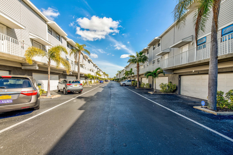 Others 5, Sea Shell 14 - Premier, Pinellas