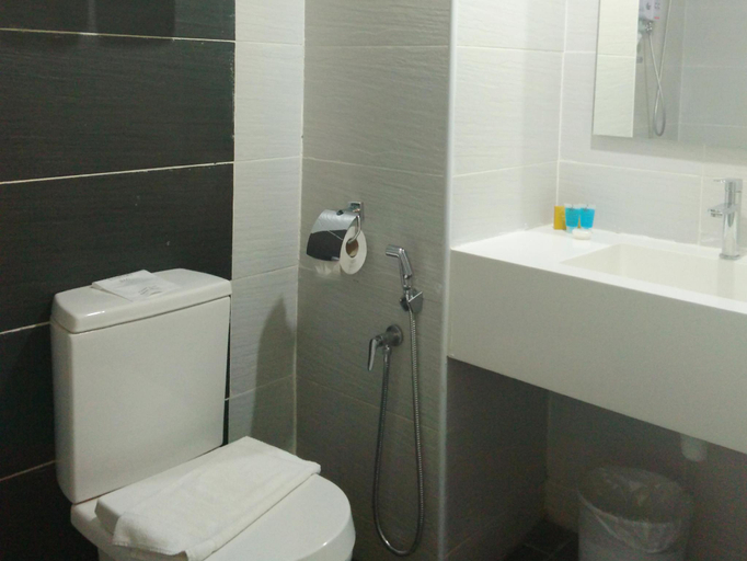Bathroom 2, Seri Malaysia Pulau Pinang, Penang Island