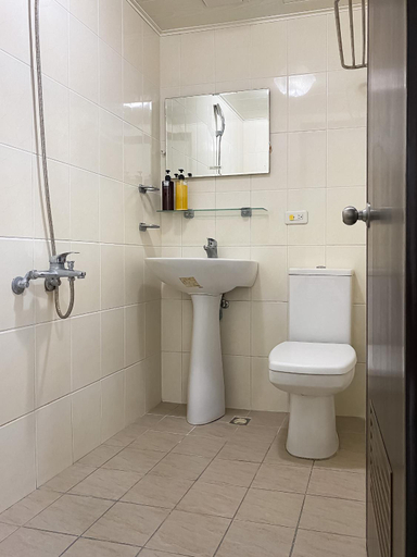 Bathroom 3, Spring Day Guesthouse , Taichung