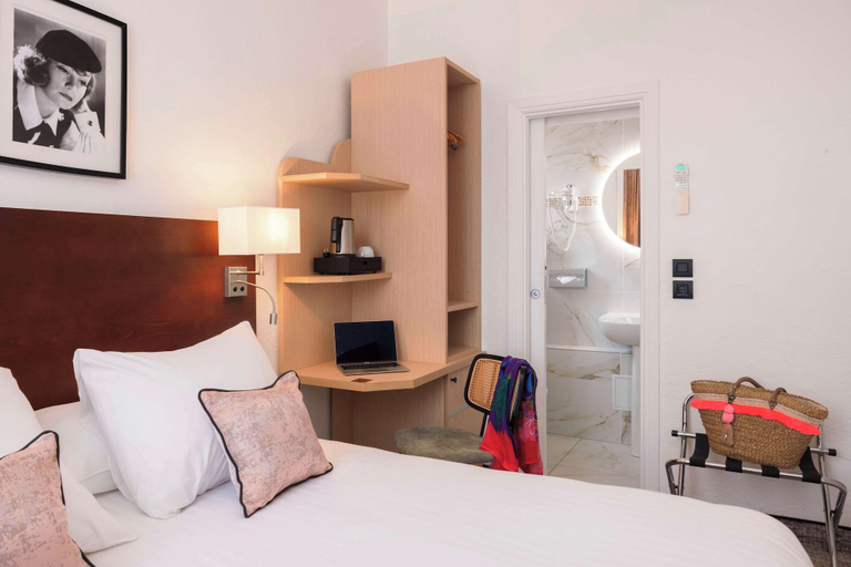 Bedroom 3, Best Western Hotel des Orangers, Alpes-Maritimes