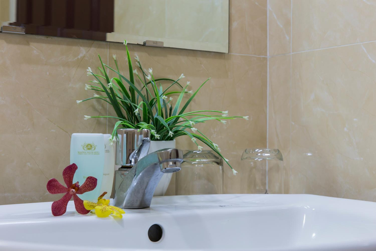 Bathroom 2, Valentine Luxury hotel - 31 Bui Vien Street, District 1