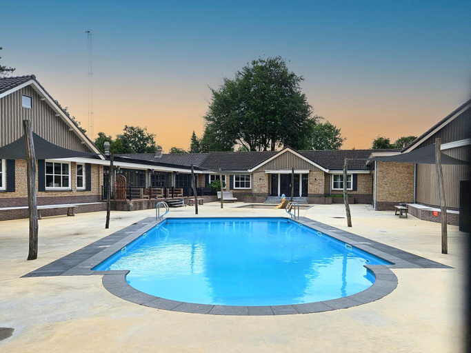 Sport & Beauty 2, Bamboo Holiday Home in Veluwe, Barneveld
