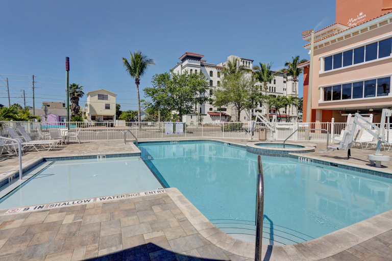 Sport & Beauty 4, Madeira Bay Resort I 1402, Pinellas