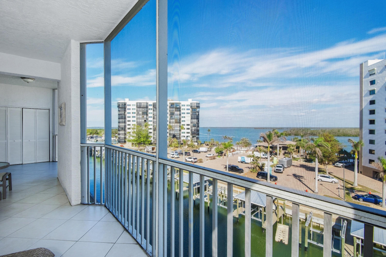 Others 5, Casa Marina Iii-644, Lee
