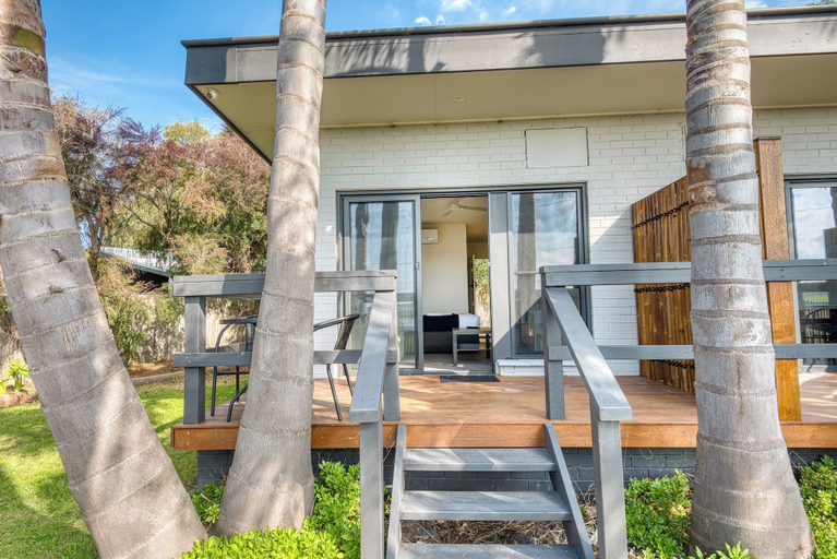 Exterior & Views 2, Inverloch Motel, Bass Coast Bal