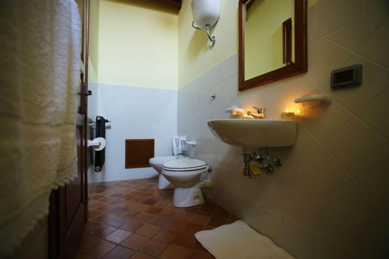 Bathroom, B&B Sciabakè, Palermo