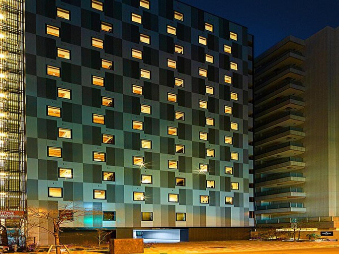 Exterior 2