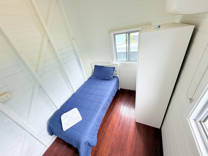 Others 5, Beach accommodation shared facility, Livingstone - Pt B