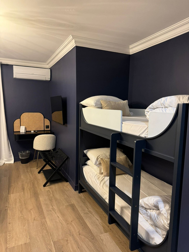 Bedroom 3, Hôtel La Caravelle, Bouches-du-Rhône