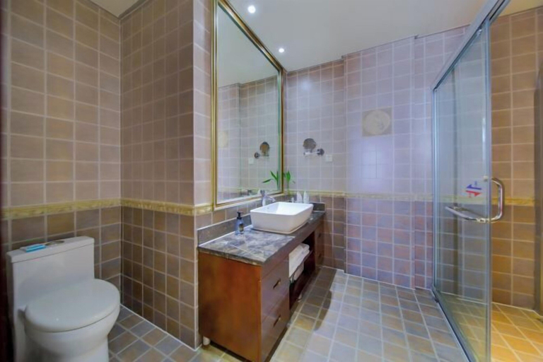 Bathroom 3, Pingyu Hotel, Zhumadian