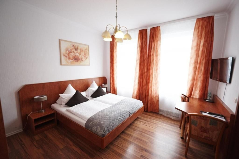 Bedroom 3, Hotel Wurster Kroog, Bremerhaven