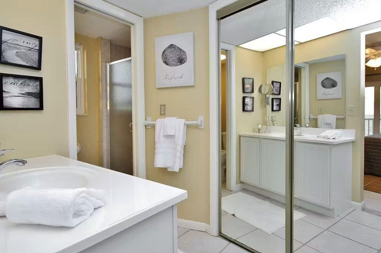 Bathroom 3, Beach Haven #C6, Pinellas