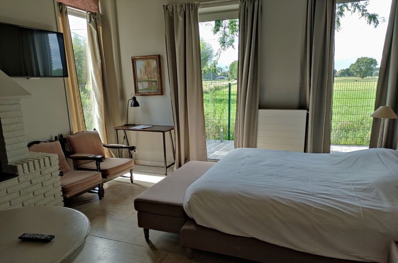 Bedroom 2, ' t Bed en tafel, West-Vlaanderen