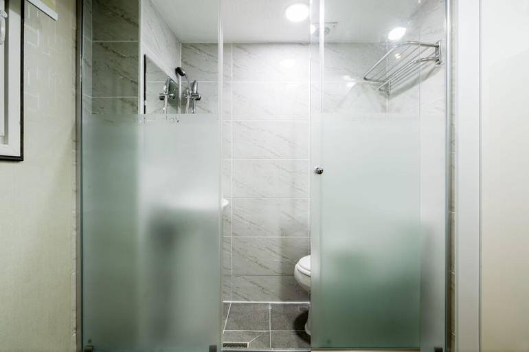 Bathroom 5