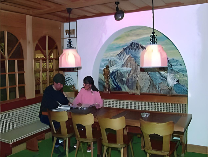 Food & Drinks 5, Jungfrau Lodge, Swiss Mountain Hotel, Interlaken