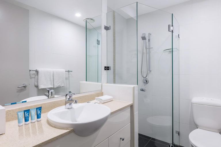 Bathroom 16
