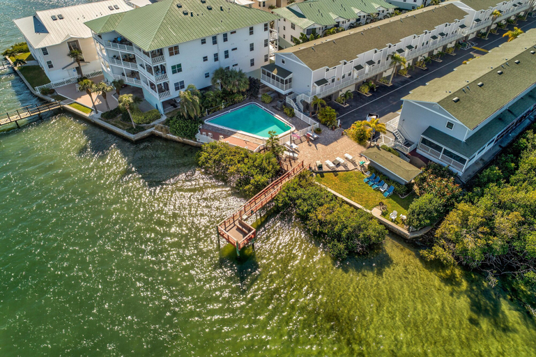 Exterior & Views 2, Sea Shell 28, Pinellas