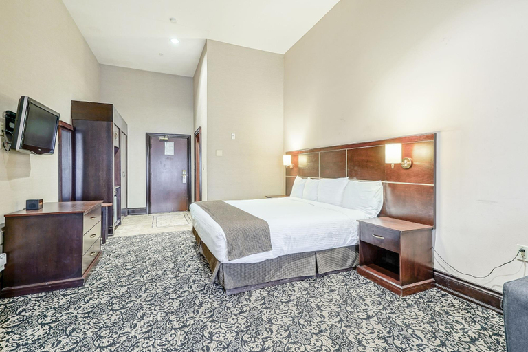 Bedroom 3, Woodbine Hotel and Suites, Toronto