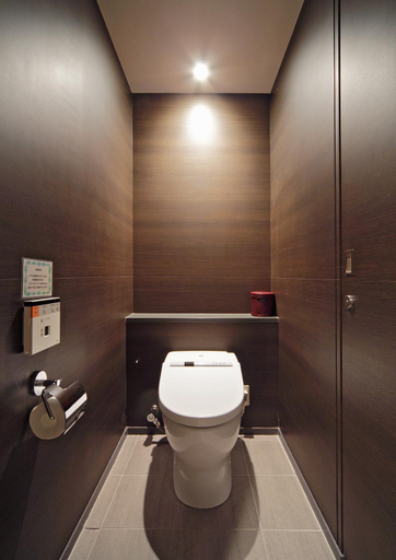 Bathroom 7