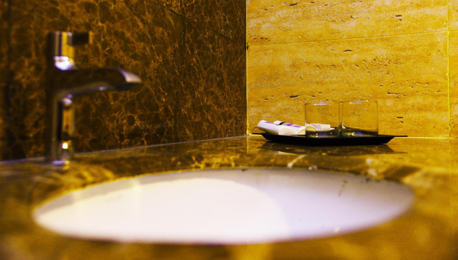 Bathroom 4, Hotel Rameswaram Grand, Ramanathapuram