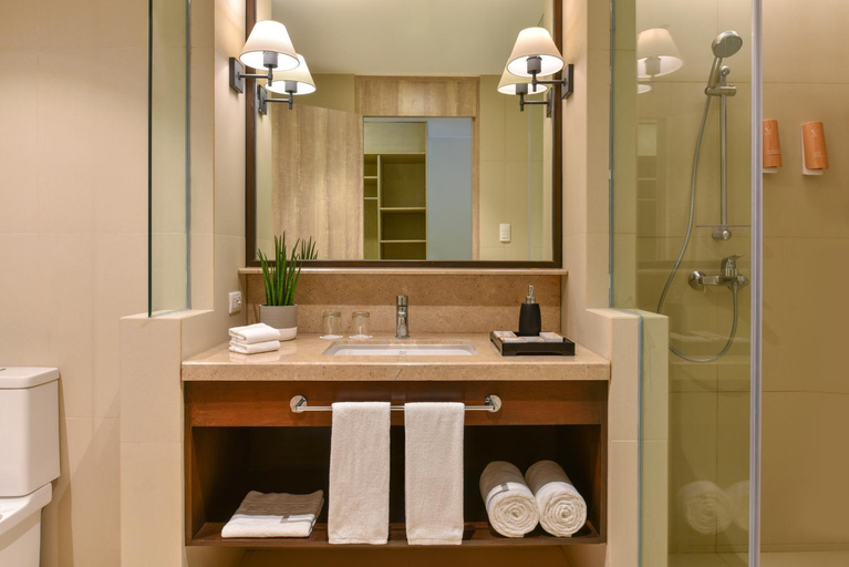 Bathroom 5, Seda Lio El Nido Palawan, El Nido