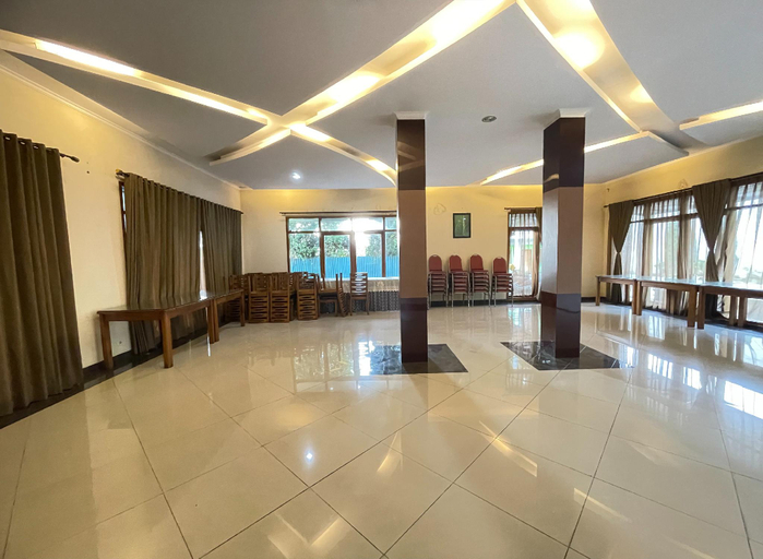 Public Area 5, Hotel Cemara Hijau, Bandung