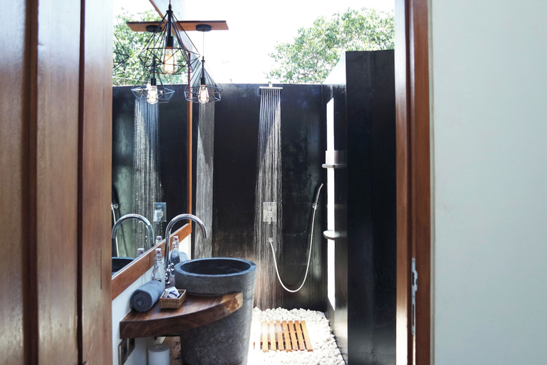 Bathroom 4, Stay Shark Villas, Lombok