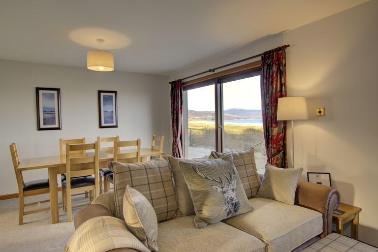 Room 5, 2 Links View Brora in Brora, Highland