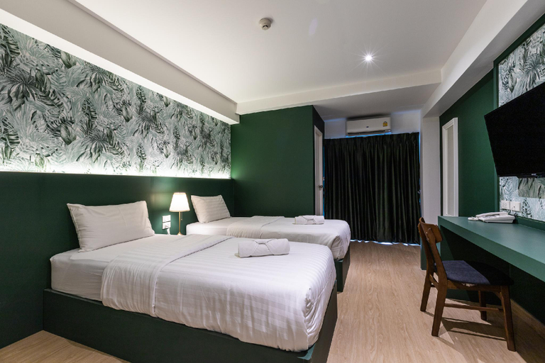 Bedroom 13