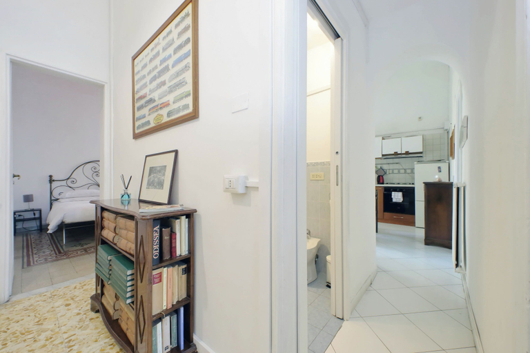 Others 4, Cozy Merulana, Rome