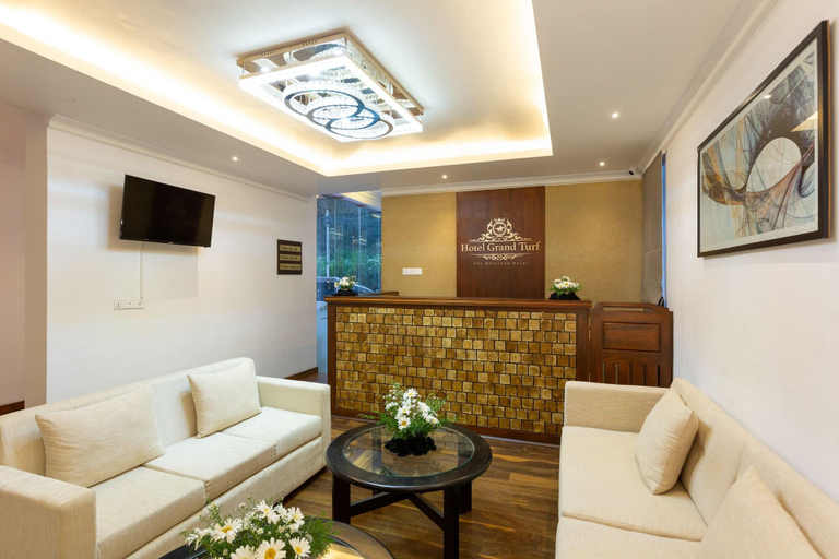 Public Area, Hotel Grand Turf, Nuwara Eliya