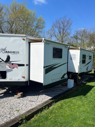 Others 5, Big Spacious Camper, Perry