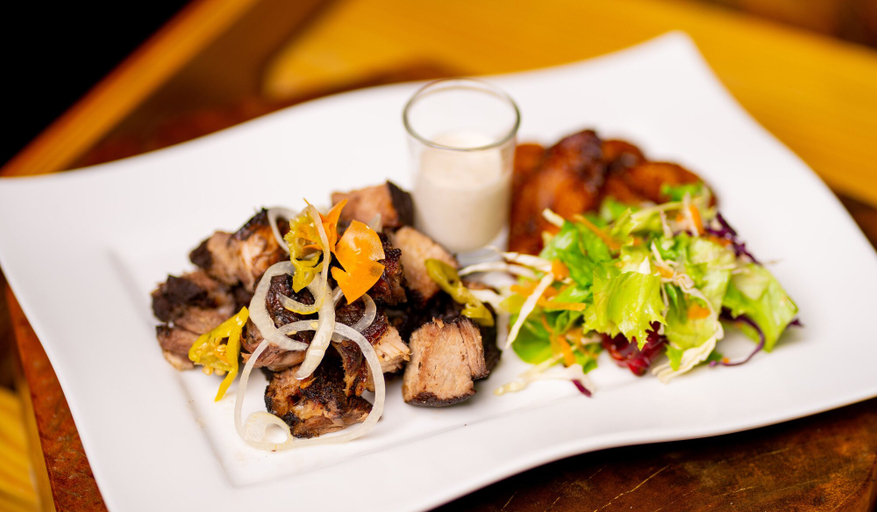 Food & Drinks, Incognito Vacation Stays