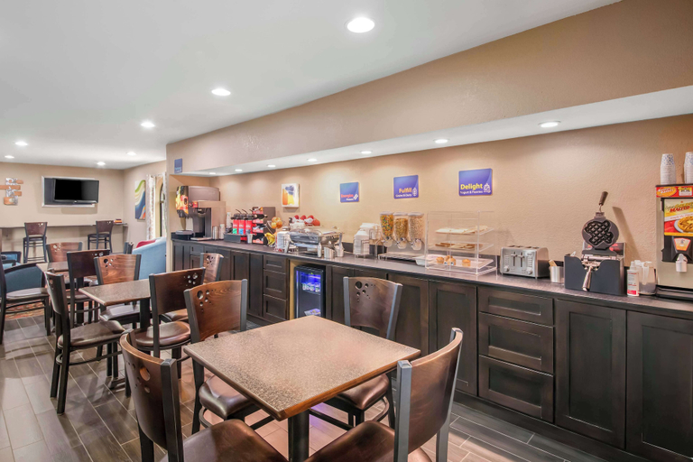 Food & Drinks 5, Best Western Cedar Inn, Williamson