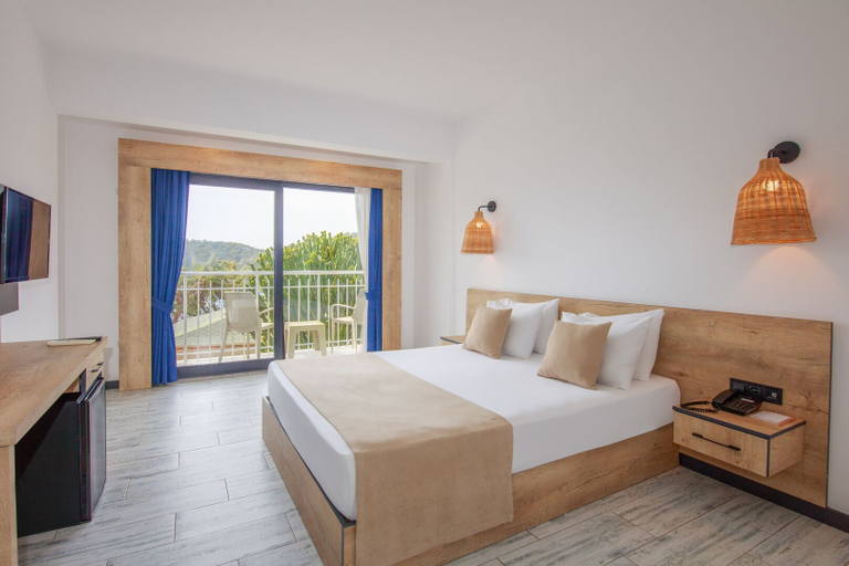 Bedroom 5, Hotel Meri All Inclusive, Fethiye