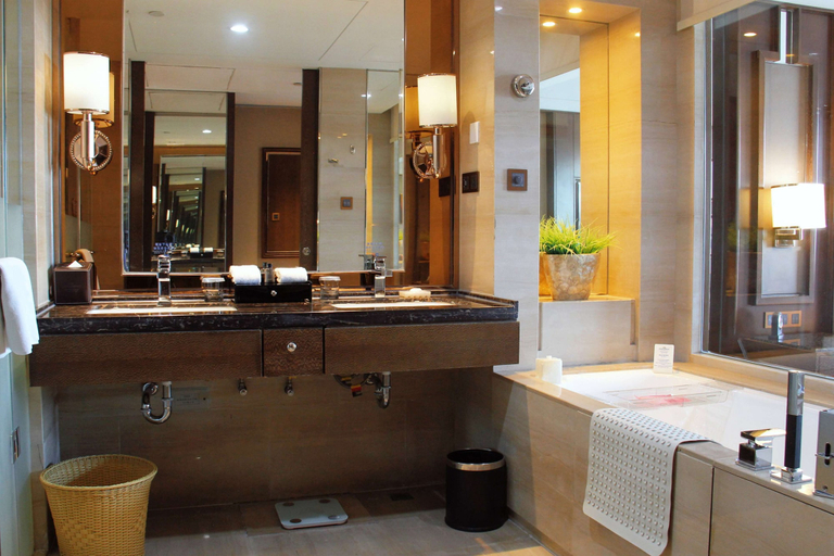 Bathroom 3, Howard Johnson Kangda Plaza Qingdao, Qingdao