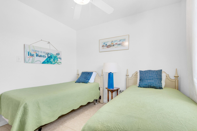 Others 3, Moon Tide Cottage, Escambia