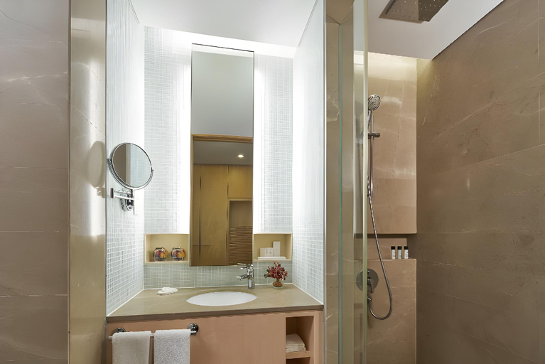 Bathroom 9