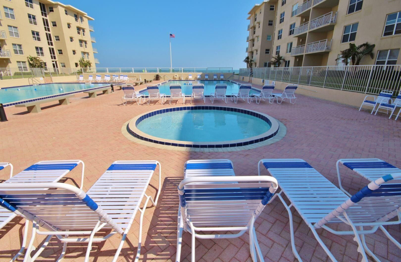 Sport & Beauty 3, Sea Coast Gardens III 414, Volusia