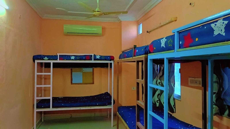Others 3, V Food Dormitory, Jodhpur