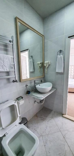 Bathroom 2, Senator Boutique Hotel Baku, Baku